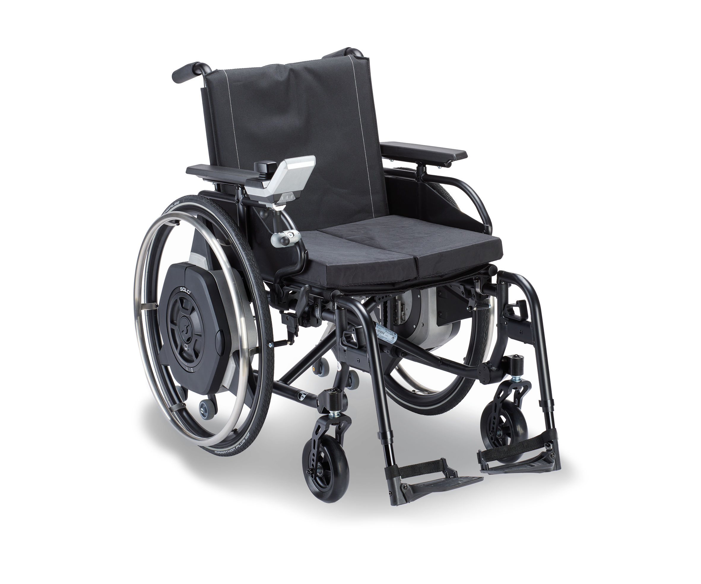 Das Bild zeigt einen Rollstuhl mit angebautem Radnabenantrieb SOLO² von AAT.